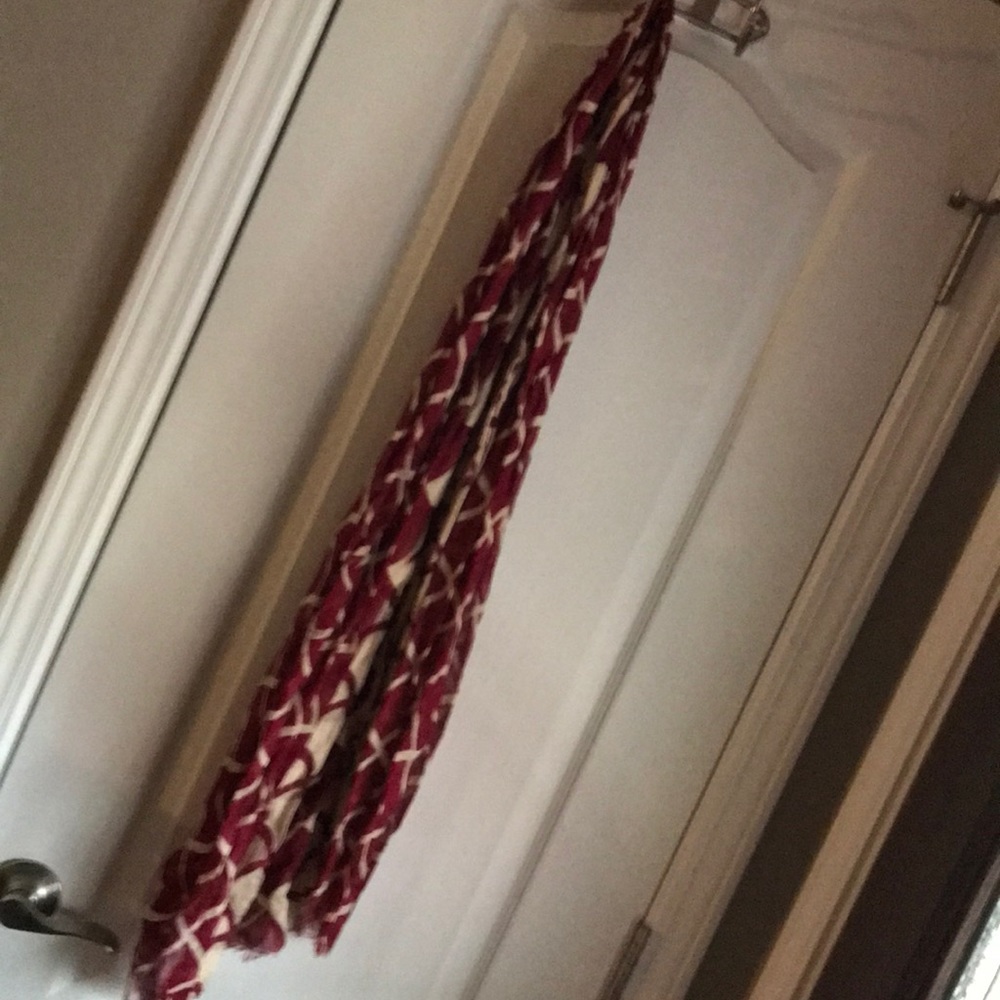 Maroon and cream scarf
